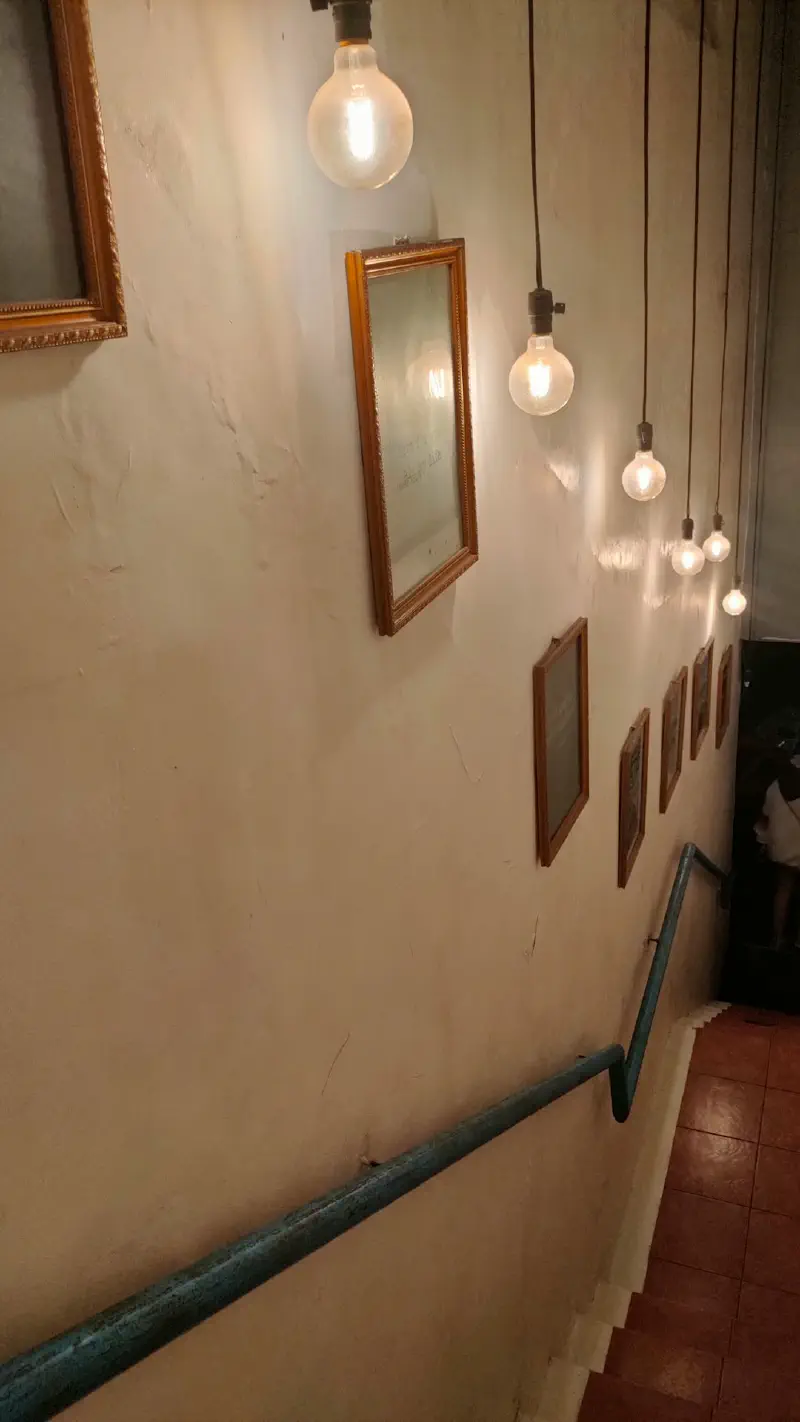 Mang Thiên Nhiên Vĩnh Cửu Vào Nhà Với Cây Ruscus Giả - Trang Trí Đẳng Cấp!